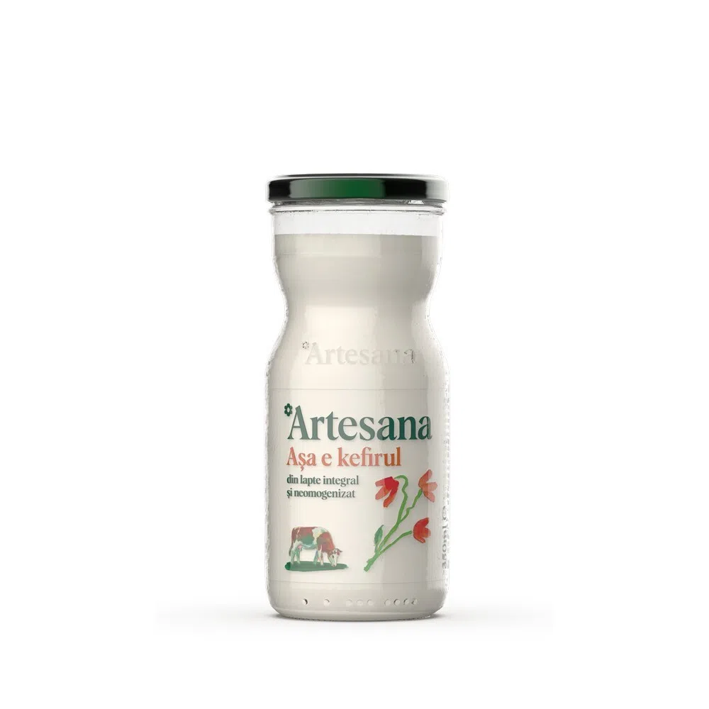 Kefir din lapte de vaca picture